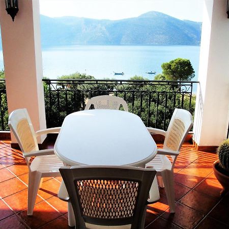 Waterfront Mediterranean Villa Skroponeria Exterior foto
