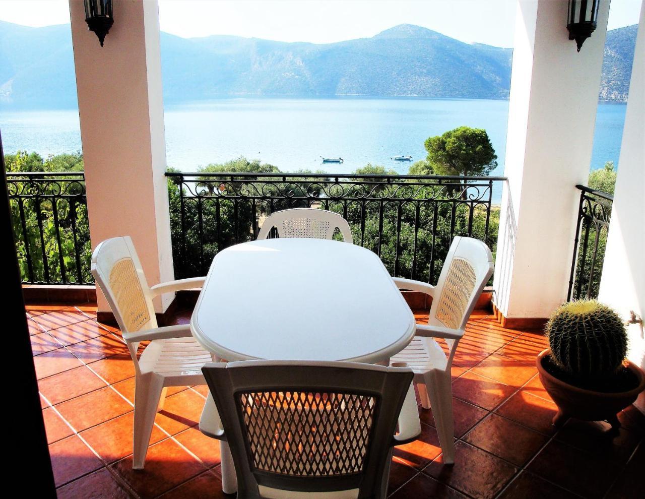 Waterfront Mediterranean Villa Skroponeria Exterior foto
